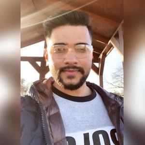 Meet your Posher, Omkar